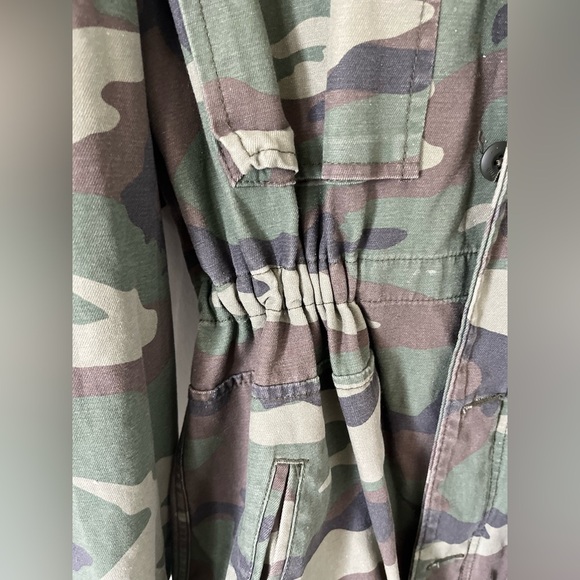 Aritzia Tna Camo/Army Jacket - Picture 8 of 10